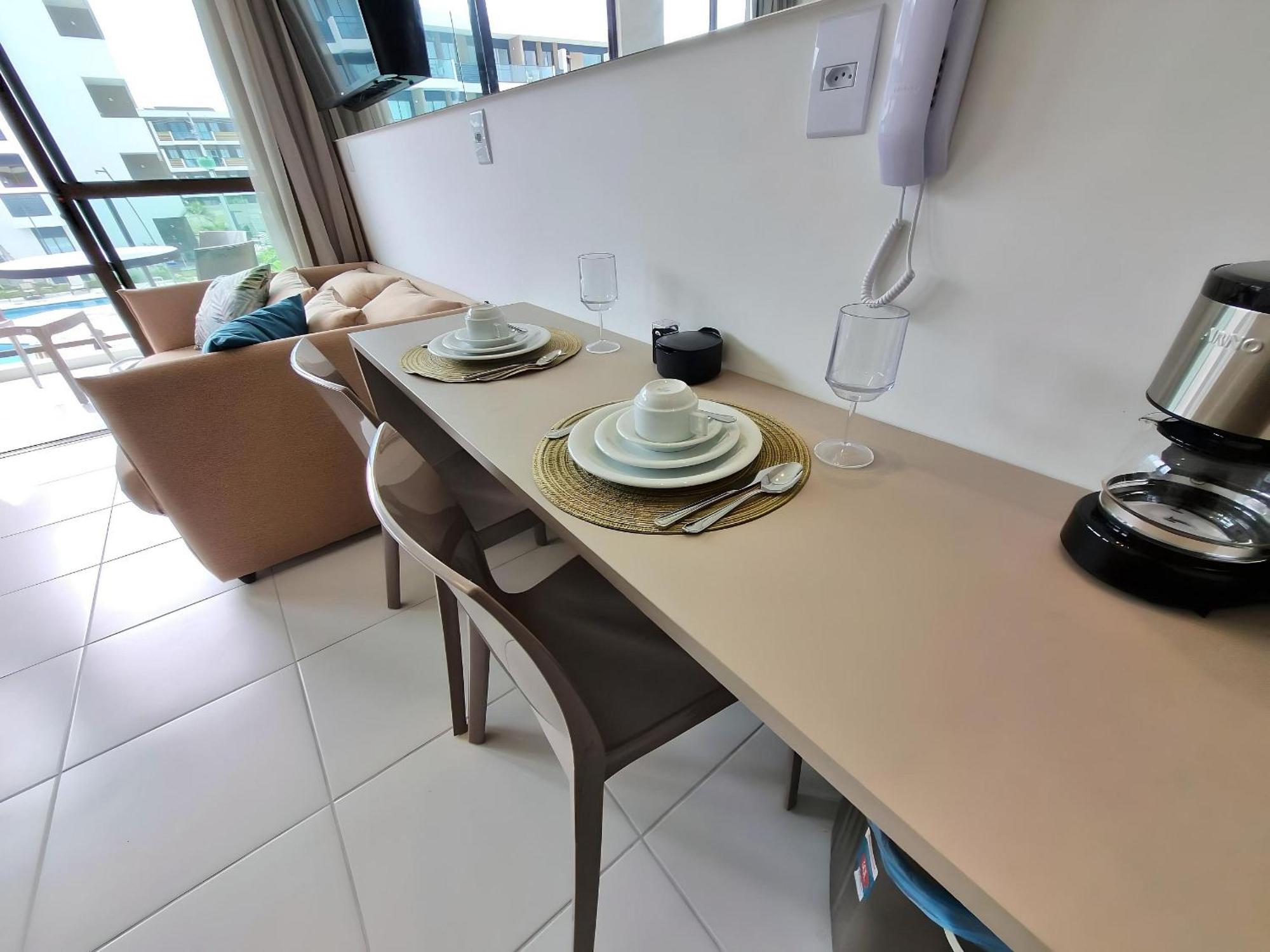 Flat Em Muro Alto - - Makia D115 - By Anfitriao